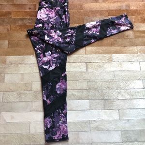 Floral Pillar Leggings by Fabletics